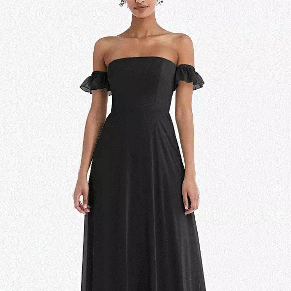 Elegant Black Off-Shoulder Maxi Dress